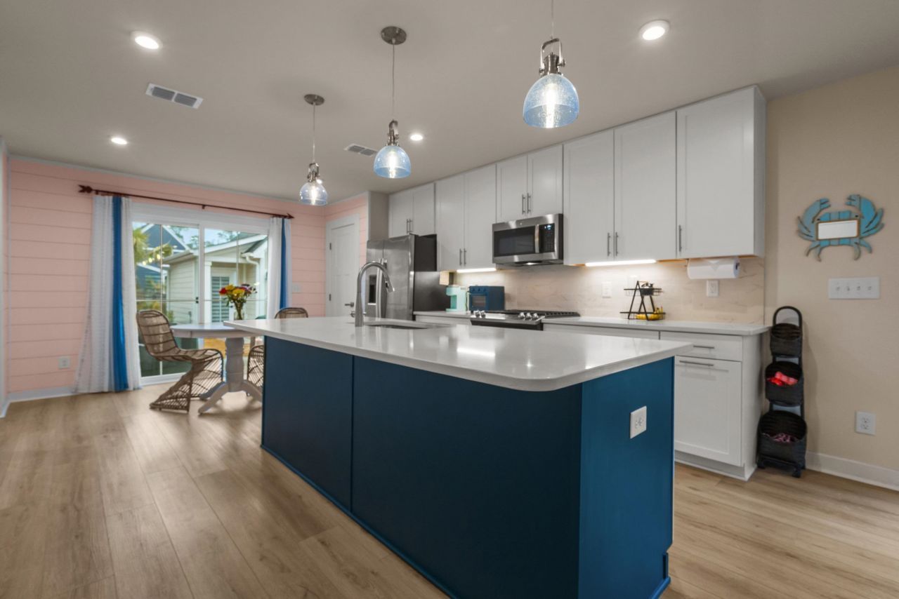 9000 Mabel Ct. Photo 10