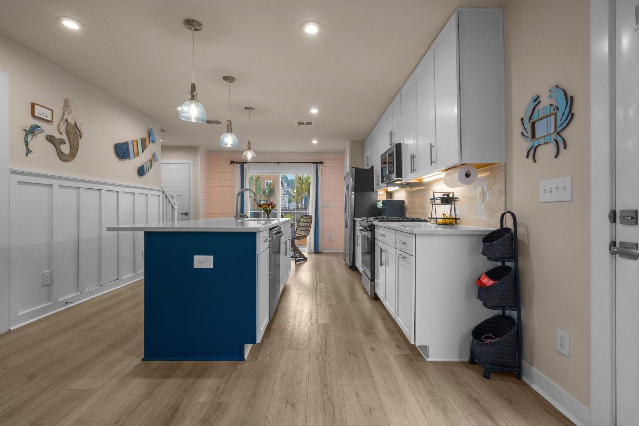 9000 Mabel Ct. Photo 11