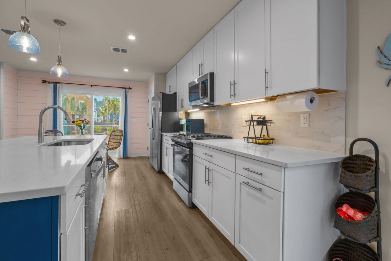 9000 Mabel Ct. Photo 16