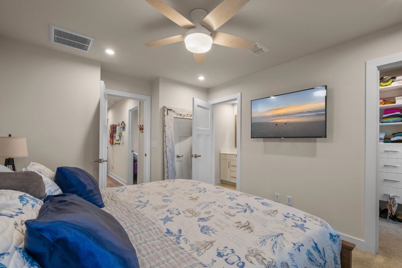 9000 Mabel Ct. Photo 23