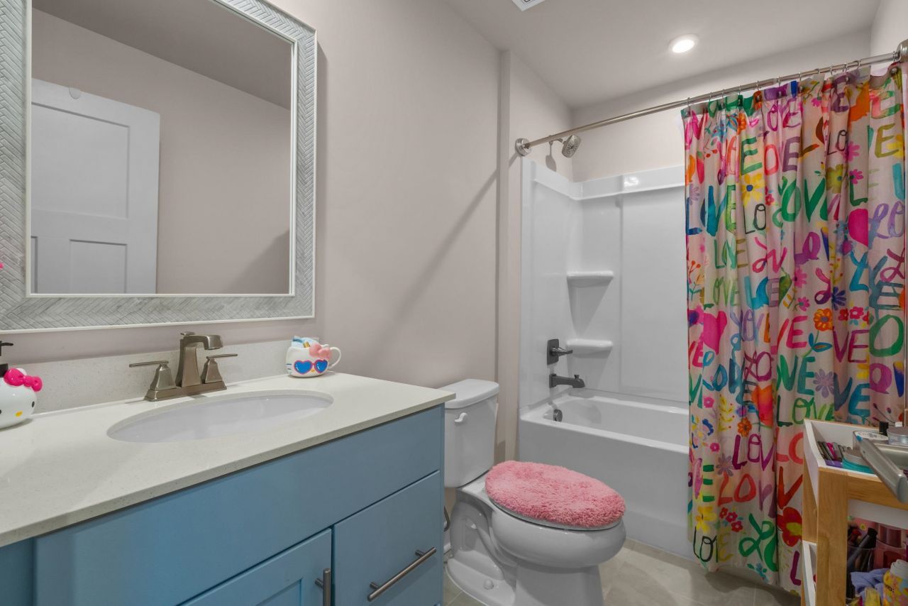 9000 Mabel Ct. Photo 28