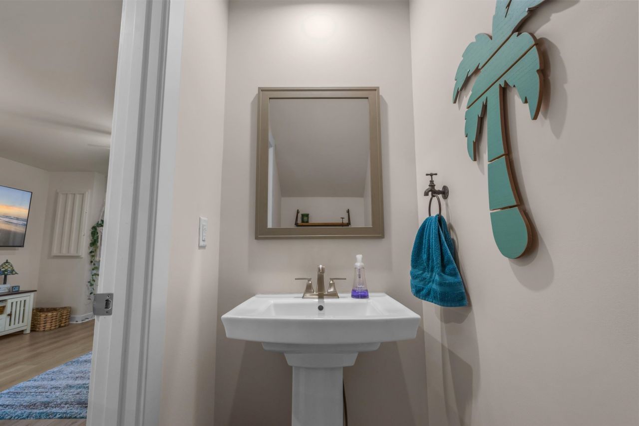9000 Mabel Ct. Photo 30