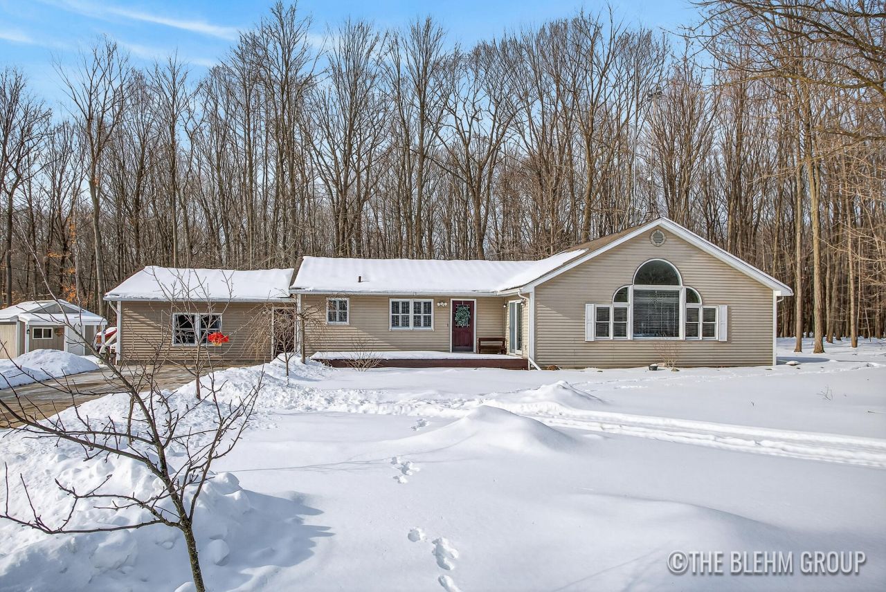 5141 90th Avenue, Lakeview, MI 48850 Main Photo