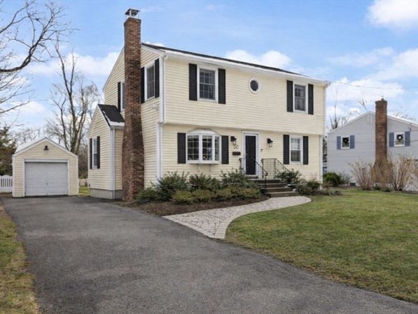 50 Forest Street, Reading, MA 01867