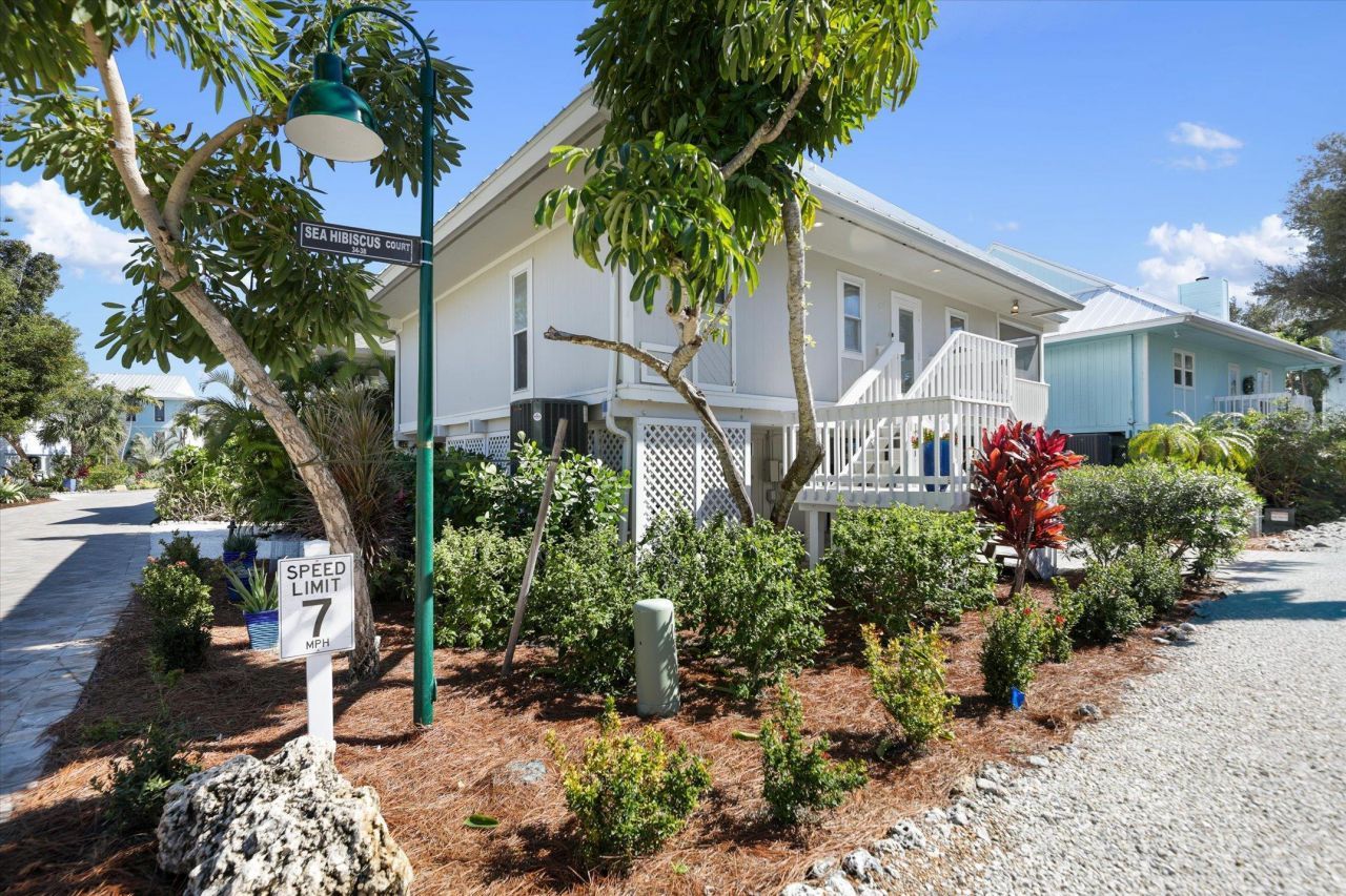 38 Sea Hibiscus Ct, Captiva, FL 33924 Photo