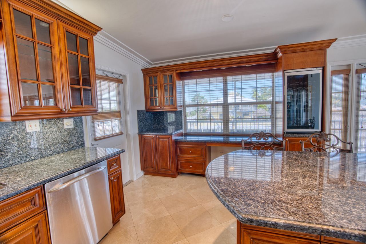 131 Harbor Drive, Tavernier, FL 33070 Photo