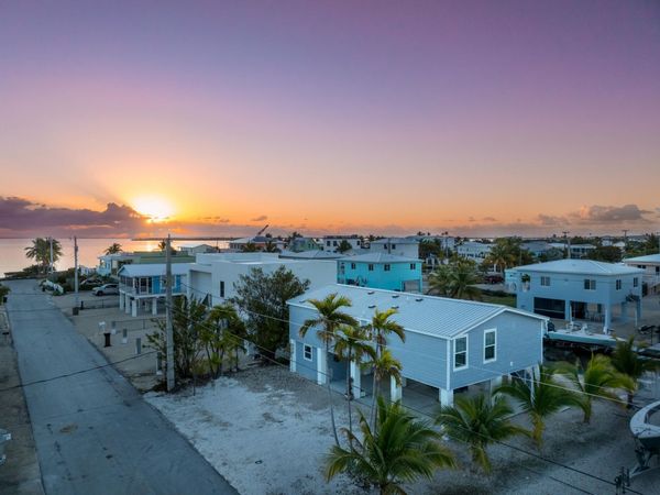 31464 Avenue G, Big Pine, FL 33043