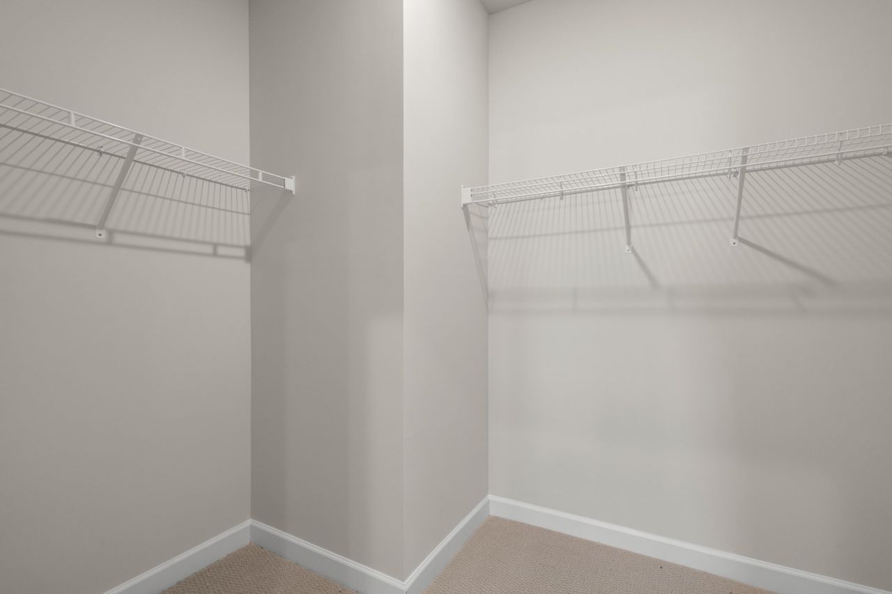 1029 Lauryn Oak Loop Photo 19