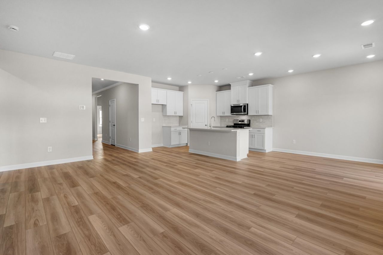 1029 Lauryn Oak Loop Photo 6