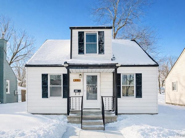 419 W Bernhard Avenue, Hazel Park, MI 48030