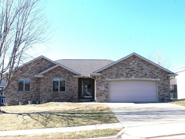 2287 Julia Drive, Asbury, IA 52002