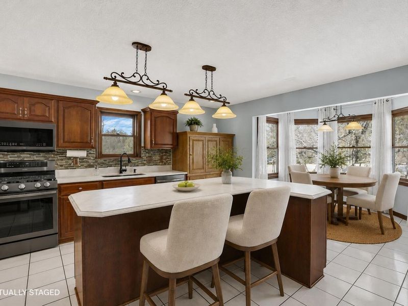 9522 Timberbank Circle NW, Pickerington, OH 43147 Photo 6