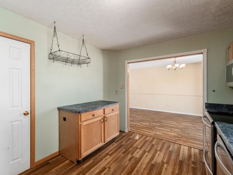 1517 S Hunters Drive, Newark, OH 43055 Photo 12