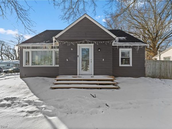 1028 Foster Avenue, Elyria, OH 44035