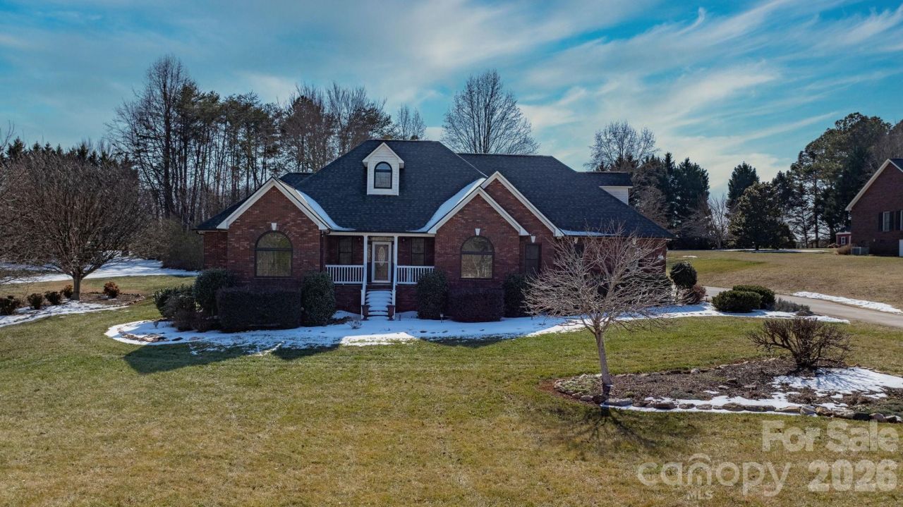 1925 Cordia Circle, Newton, NC 28658 Main Photo