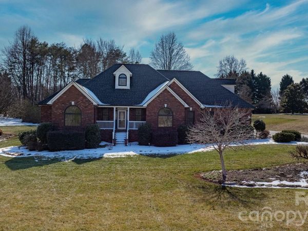 1925 Cordia Circle, Newton, NC 28658