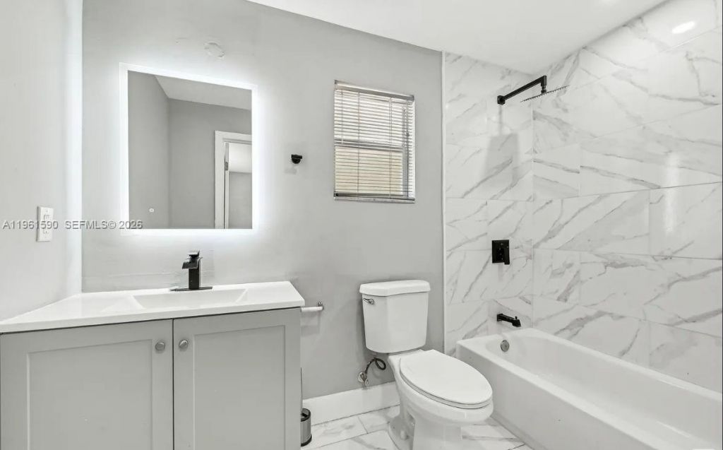 380 NW 20th St, Unit 8, Miami, FL 33127 Photo