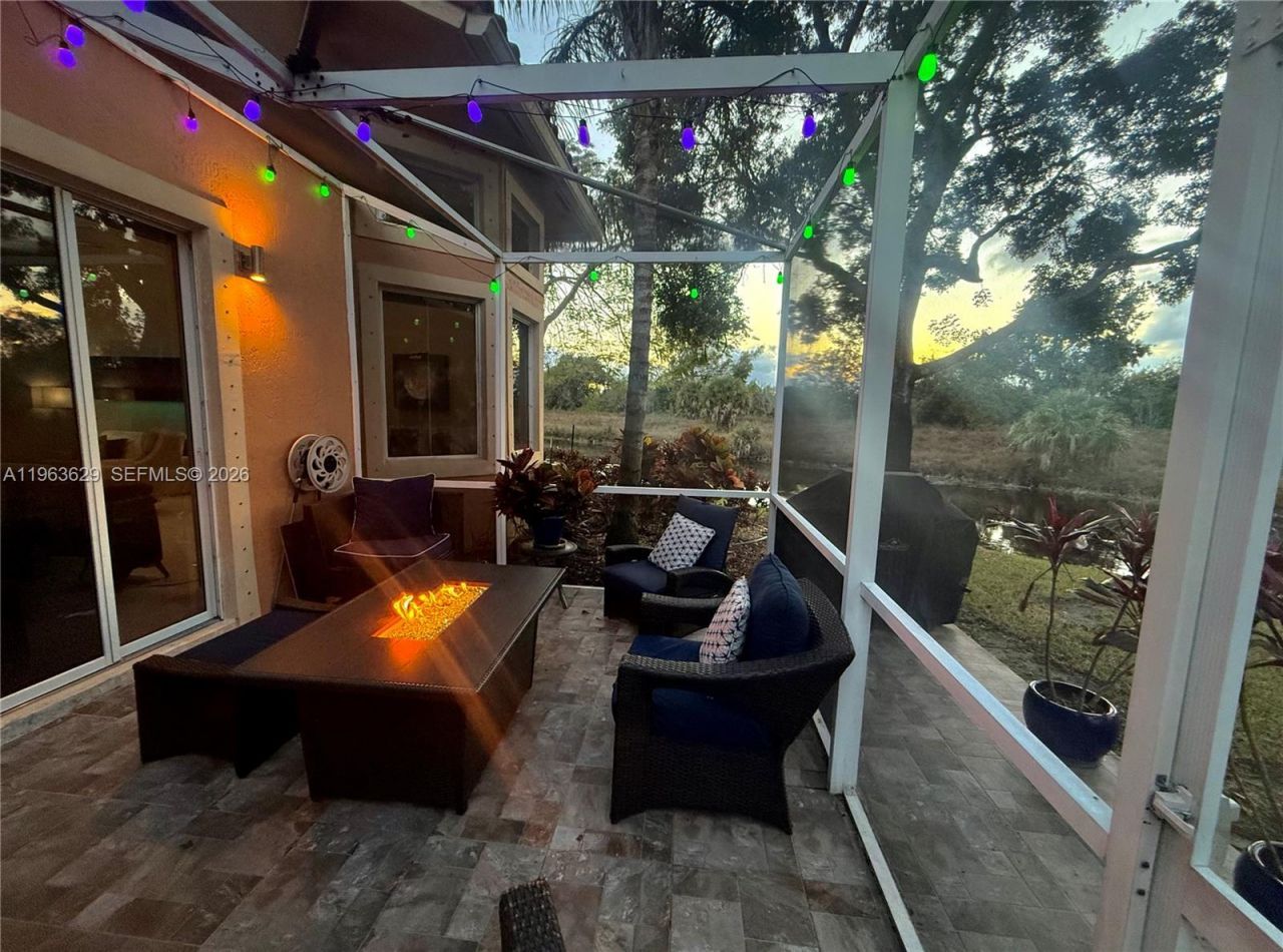 5772 NW 127th Ter, Coral Springs, FL 33076 Photo