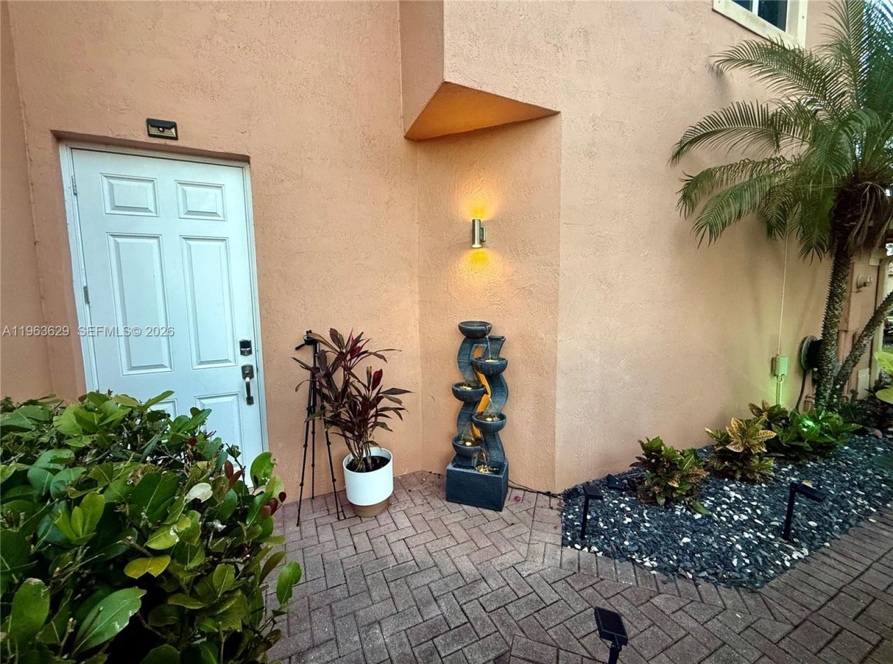 5772 NW 127th Ter, Coral Springs, FL 33076 Photo