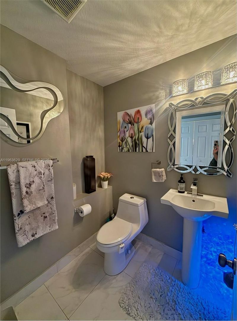 5772 NW 127th Ter, Coral Springs, FL 33076 Photo