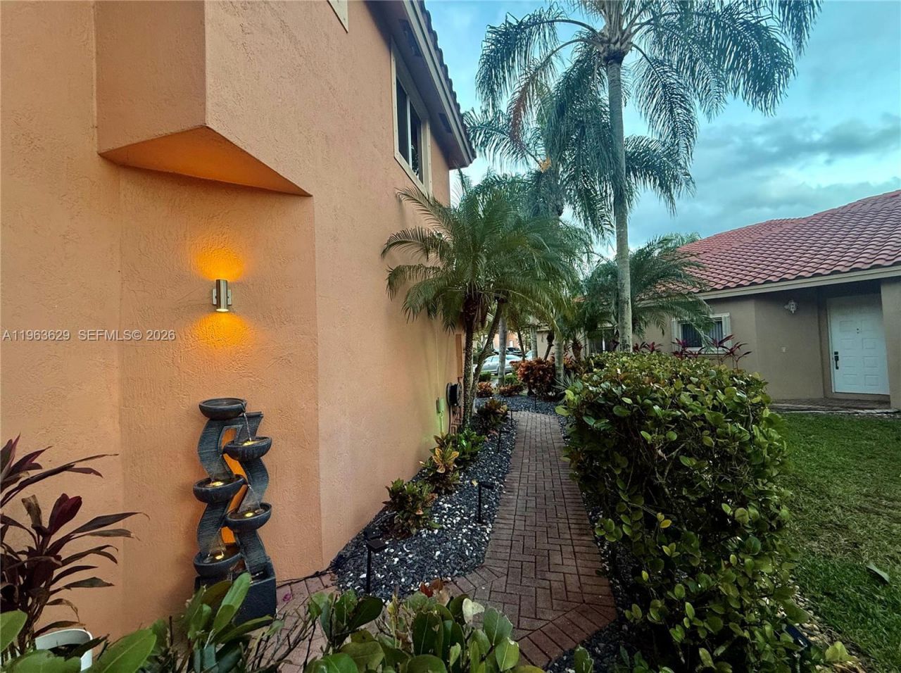 5772 NW 127th Ter, Coral Springs, FL 33076 Photo