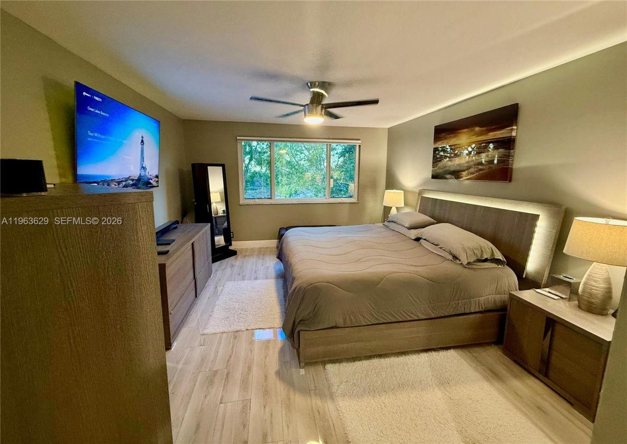 5772 NW 127th Ter, Coral Springs, FL 33076 Photo