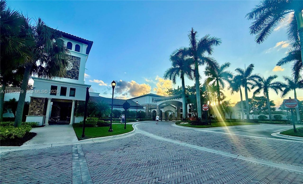 5772 NW 127th Ter, Coral Springs, FL 33076 Photo