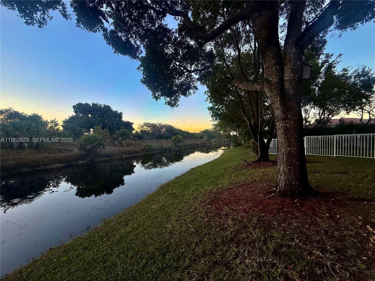 5772 NW 127th Ter, Coral Springs, FL 33076 Photo