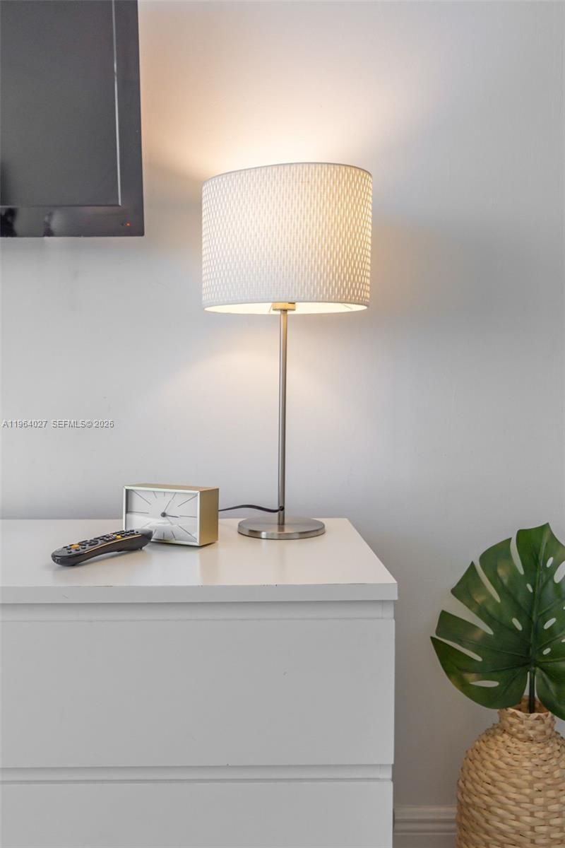 5445 Collins Ave, Unit 1623, Miami Beach, FL 33140 Photo