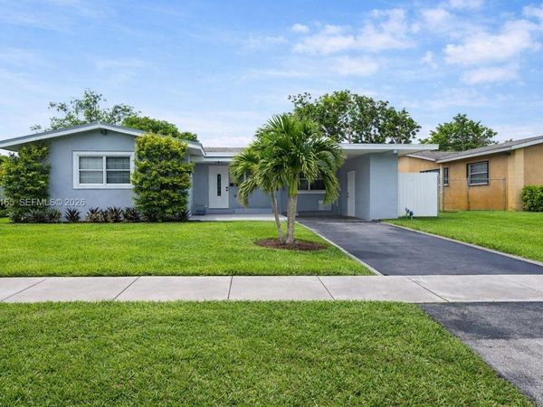 121 SW 28th Ter, Unit N/A, Fort Lauderdale, FL 33312