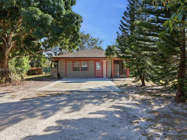 16244 E Grand National Dr , Loxahatchee, FL 33470