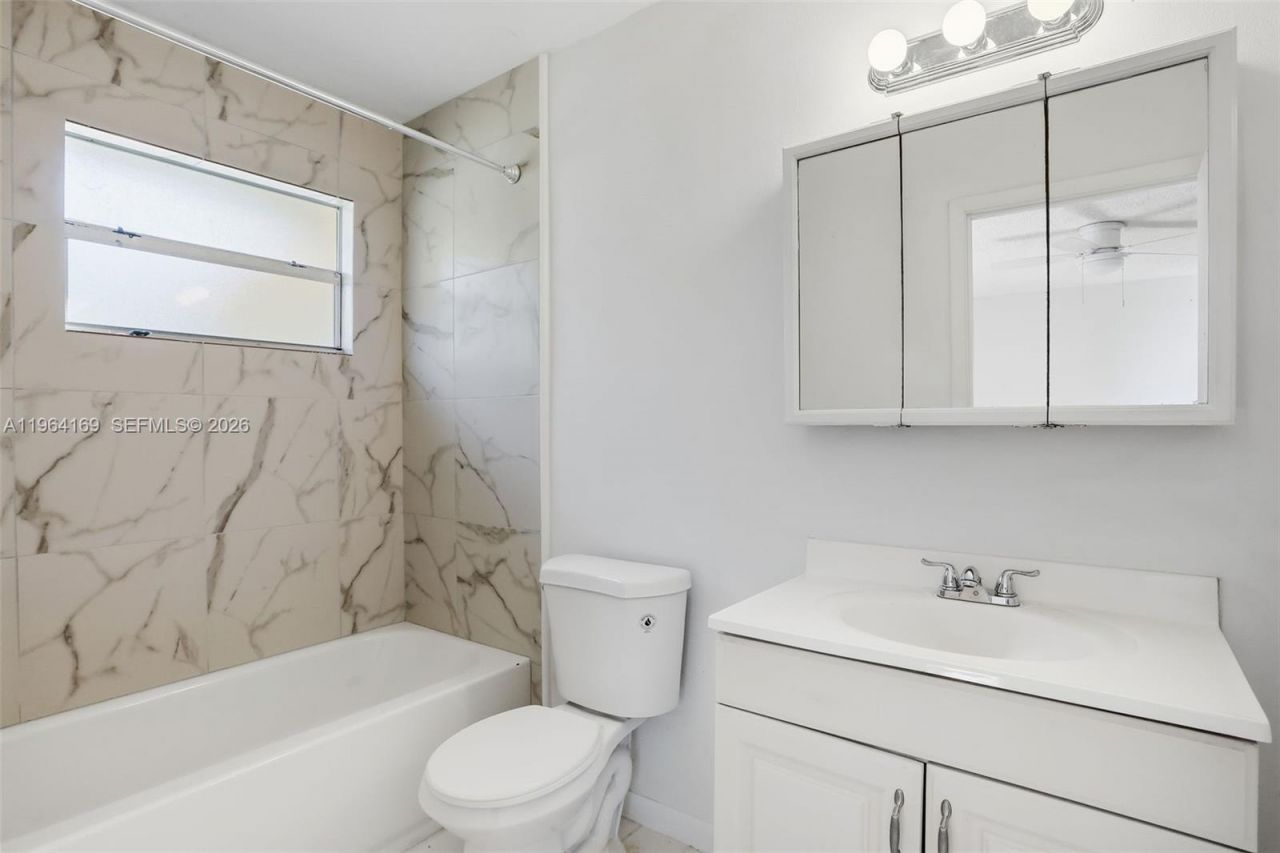 16244 E Grand National Dr , Loxahatchee, FL 33470 Photo