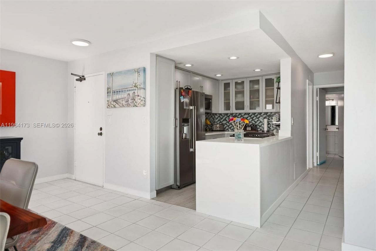 2201 Brickell Ave, Unit 77, Miami, FL 33129 Photo