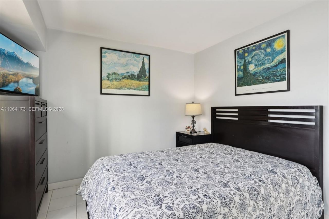 2201 Brickell Ave, Unit 77, Miami, FL 33129 Photo