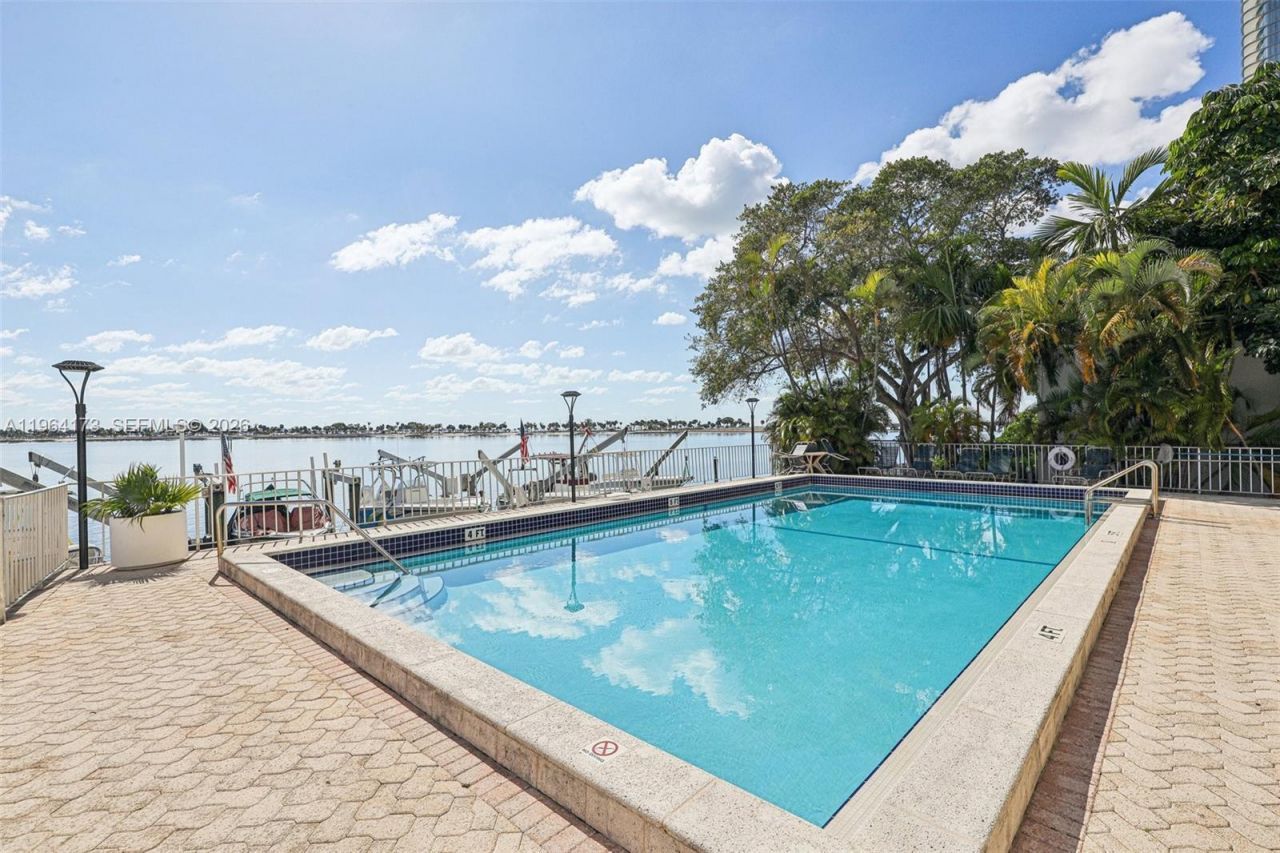 2201 Brickell Ave, Unit 77, Miami, FL 33129 Photo