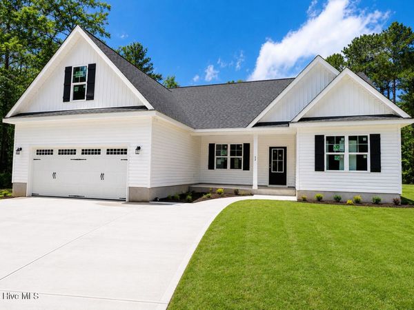 62 Peach Court, Burgaw, NC 28425