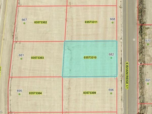 682 Ishani Ridge Court, Pahrump, NV 89048