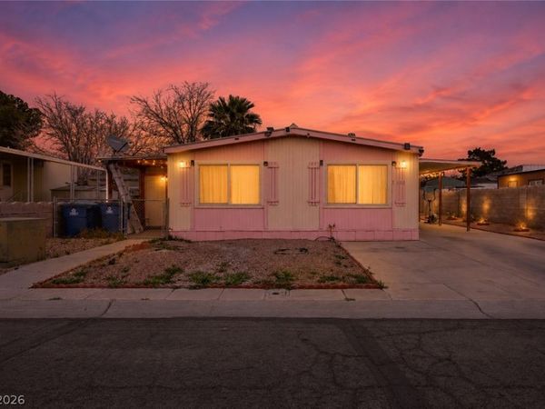 3802 Pecan Lane, Las Vegas, NV 89115