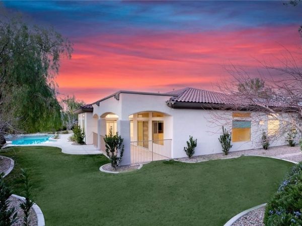 1 Knob Oak Drive, Henderson, NV 89052