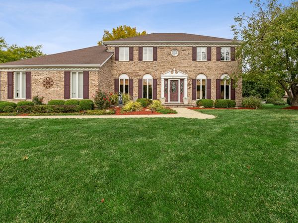 2306 Hanscom Court, Schaumburg, IL 60193