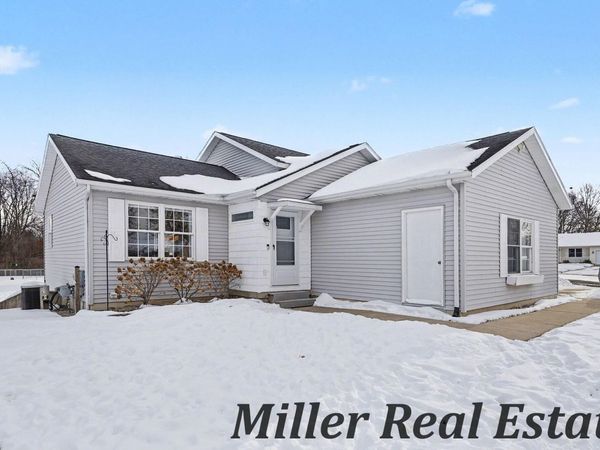 711 Howard Lane, Hastings, MI 49058