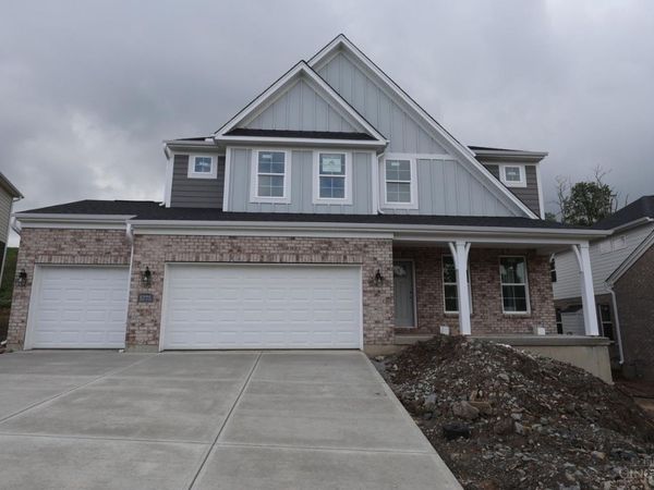 5775 Irwin Drive, Unit 141, Green Twp, OH 45248