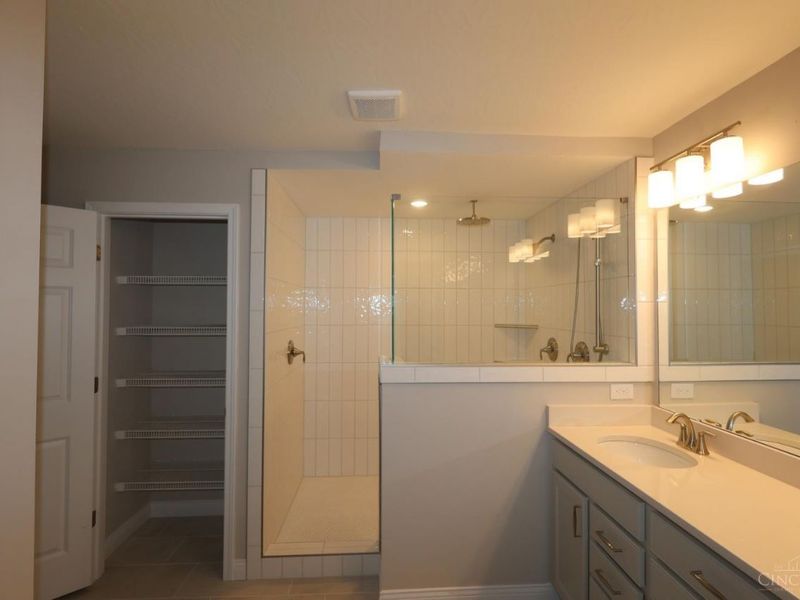 5775 Irwin Drive, Unit 141, Green Township, OH 45248 Photo 13
