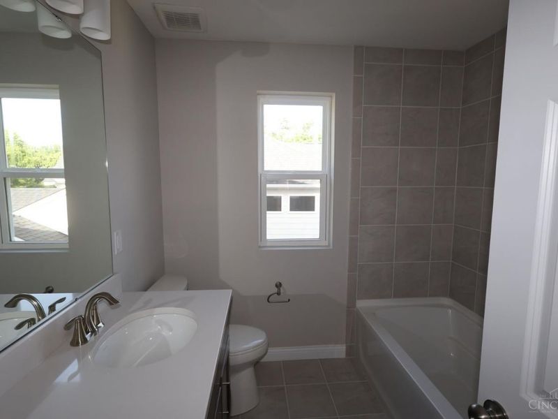 5775 Irwin Drive, Unit 141, Green Township, OH 45248 Photo 16