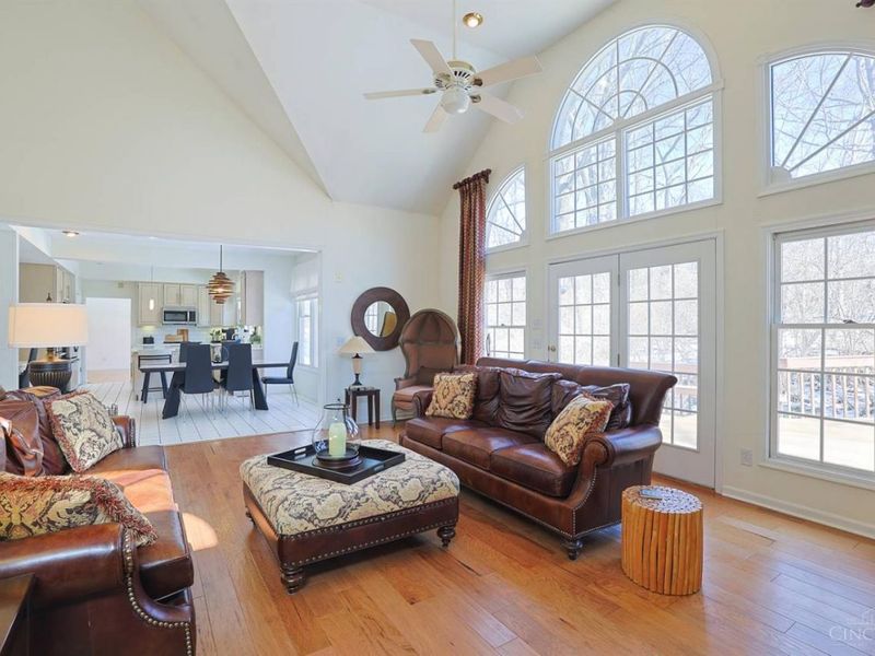 11108 Huntwicke Place, Blue Ash, OH 45241 Photo 11