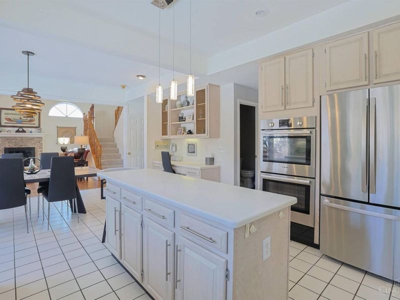 11108 Huntwicke Place, Blue Ash, OH 45241 Photo 17