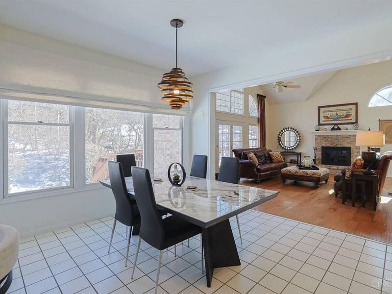 11108 Huntwicke Place, Blue Ash, OH 45241 Photo 18