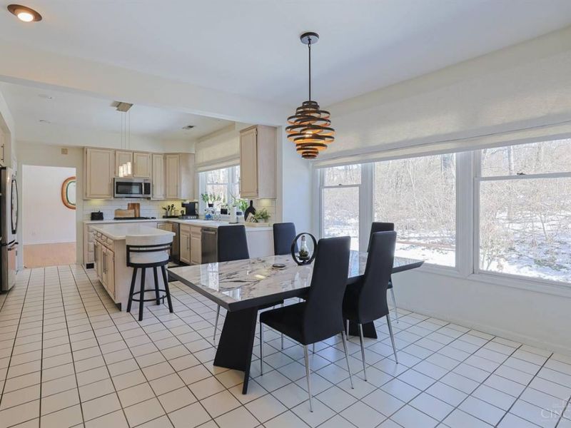 11108 Huntwicke Place, Blue Ash, OH 45241 Photo 19