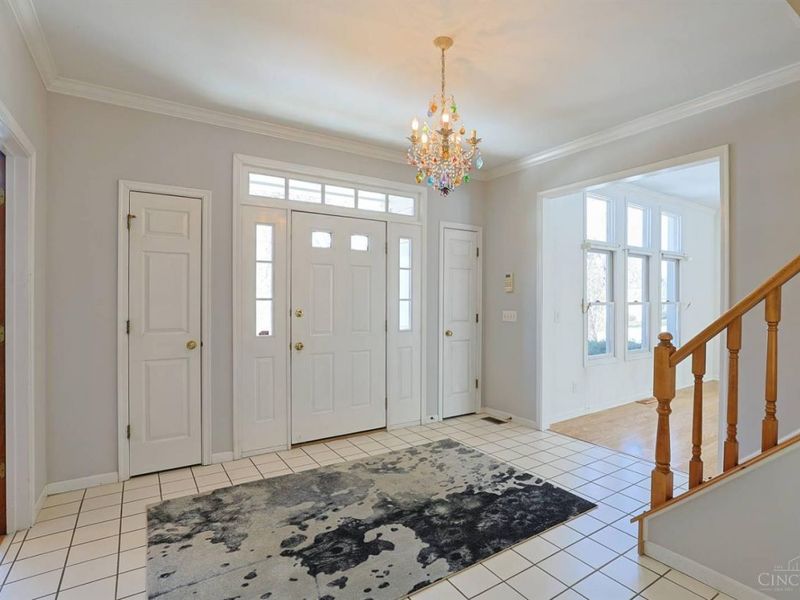 11108 Huntwicke Place, Blue Ash, OH 45241 Photo 4