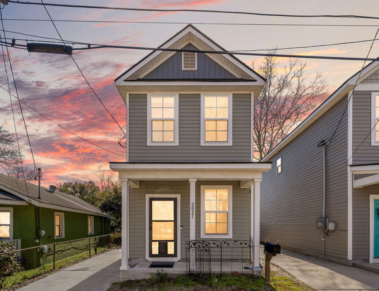 2021 Comstock Avenue Photo 1